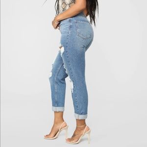 FashionNova Mom Jeans